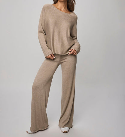 Lightweight Cashblend Pullover Sweater